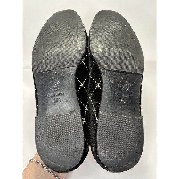 Chanel Black Velvet Loafers w/ Silver Metal CC Logo Accents 2017 EU Sz 36 6 - Picture 11 of 14